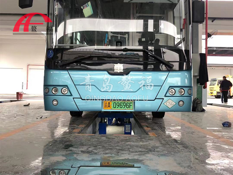 重庆西部公交地沟举升机案例